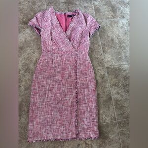 A Women’s Banana Republic Elegant Pink Tweed Dress